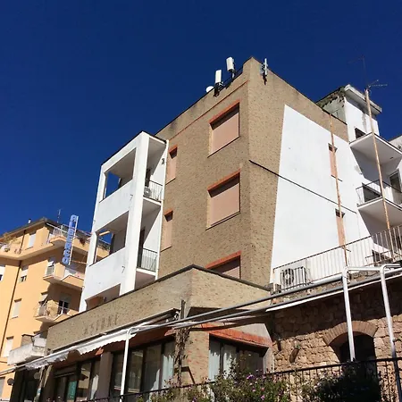 Hotel Gino 3*